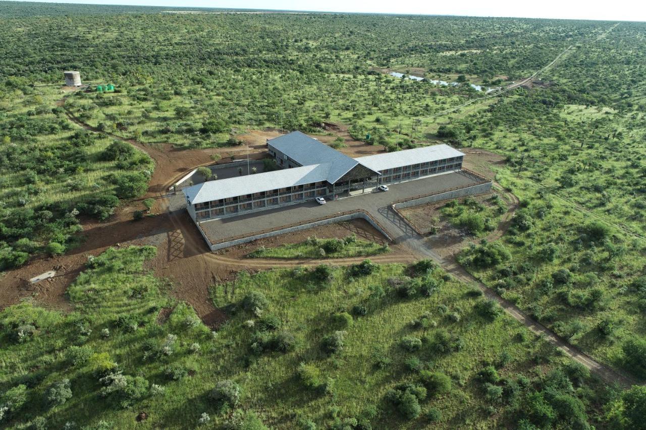 Big Valley Game Lodge Lobatse Exterior photo